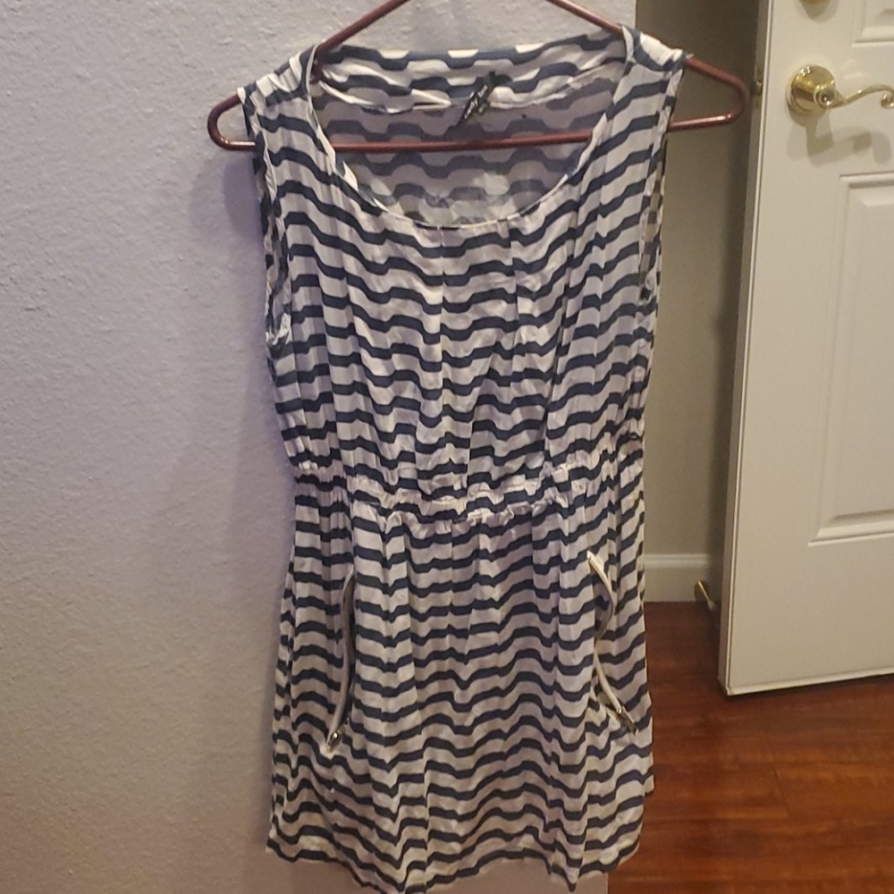 Chevron blue and white dress with zipper pockets